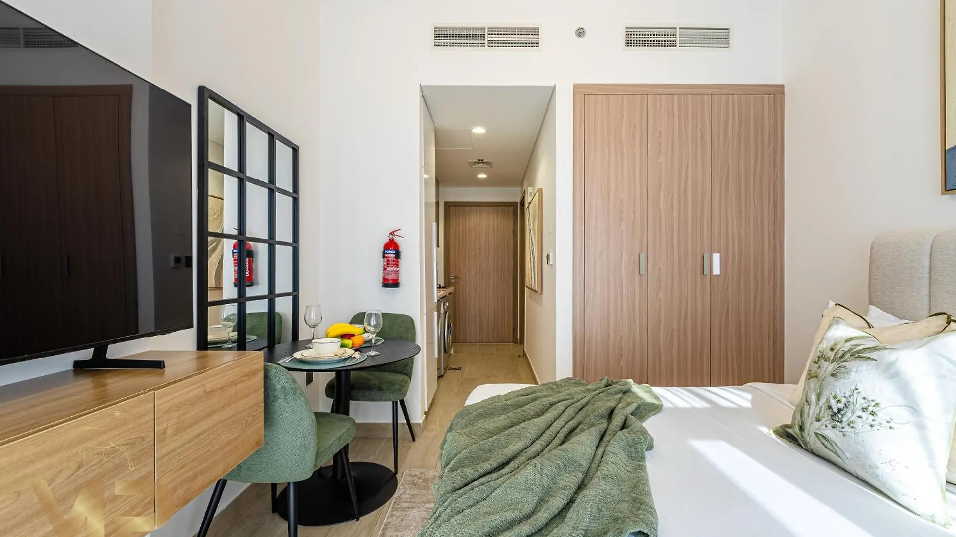 شقة Marcopolo - Chic Studio Huge Balcony & Top-Notch Amenities دبي