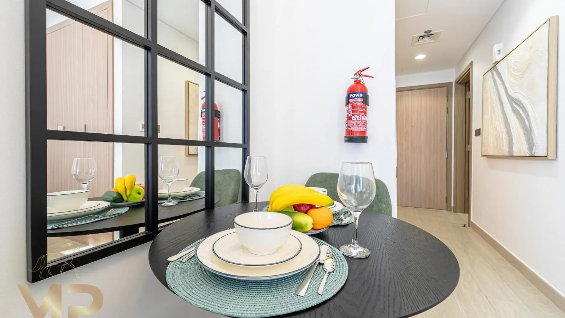 Marcopolo - Chic Studio Huge Balcony & Top-Notch Amenities دبي شقة